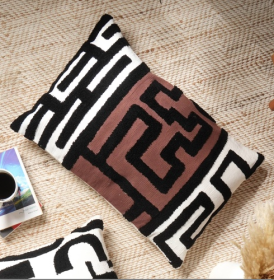Handcrafted Tufted Cotton Slub Lumbar Pillow - Brown, White & Black 24 X 16 (Option: Light Brown)