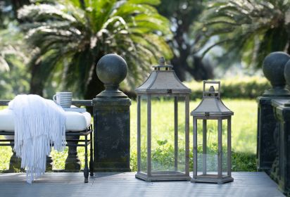 Wooden Candle Lantern Decorative, Hurricane Lantern Holder Decor for Indoor Outdoor, Home Garden Wedding (Color: as Pic)